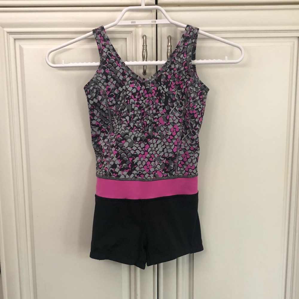 SIZE 6 - Ivivva by Lululemon bodysuit 🍋